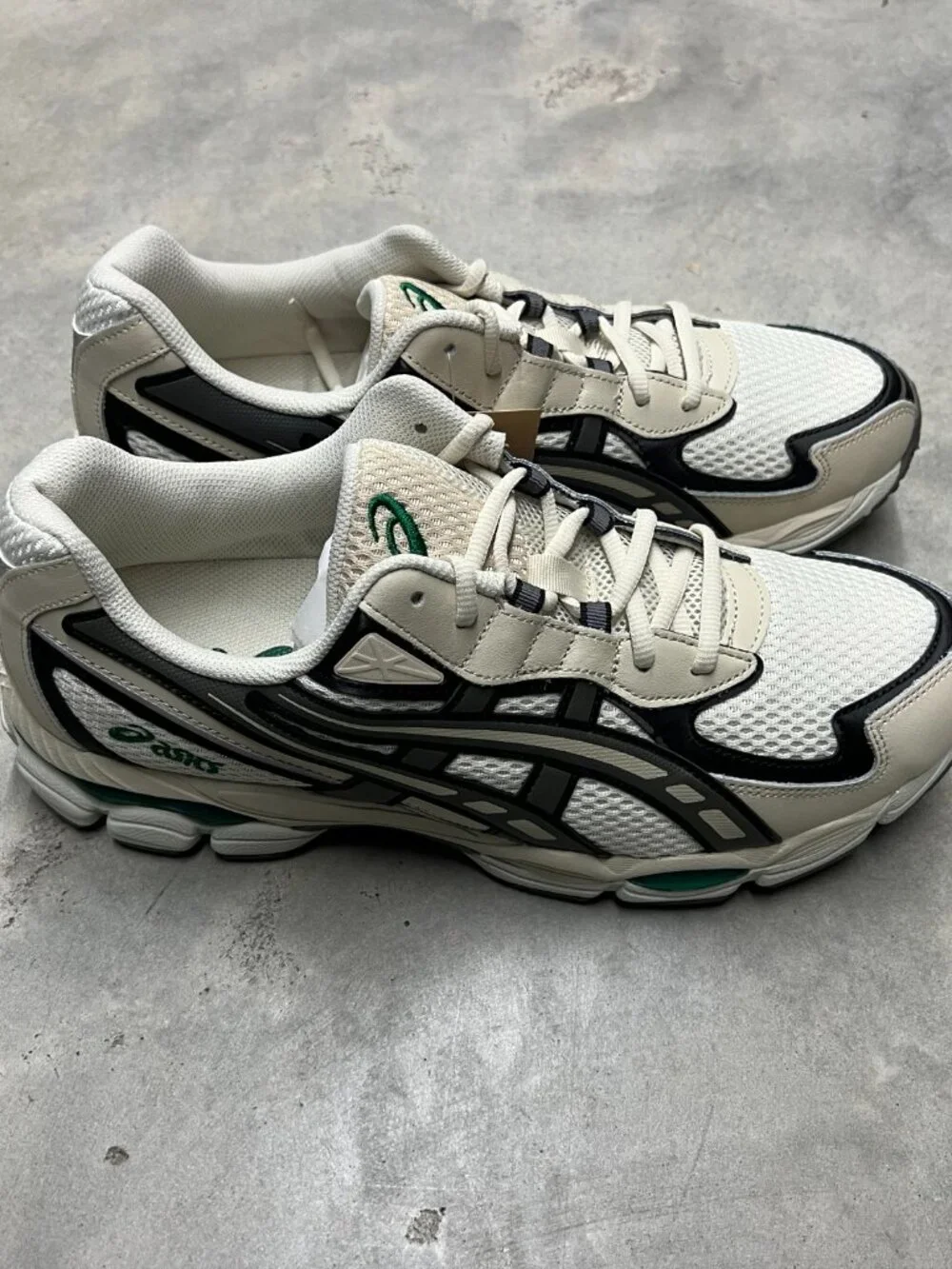 Asics Gel NYC 2055 Pale Oak Truffle Grey Men's Size 11.5 1203A542-200 - New